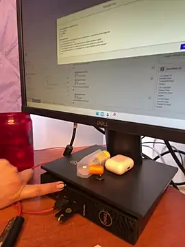 LolaOpalX online show from 3, 3, 2026