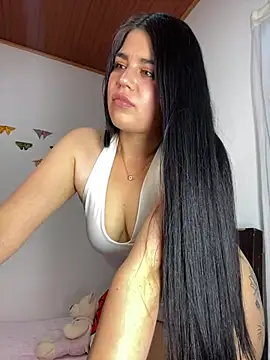 sophyy white online show from 30, 5, 2026