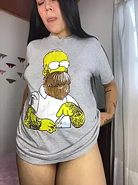 sophyy white online show from 25, 3, 2026