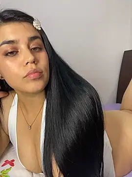 Snapshot of sophyy_white chatting on 6, 7, 2026 sophyy white online show from 6, 7, 2026