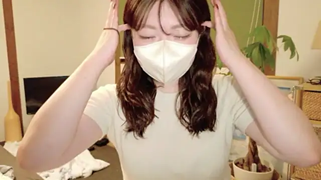   Yui  online show from 18, 6, 2026