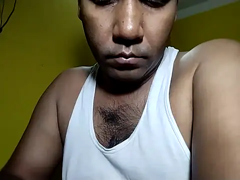 Snapshot of Lucky___05 chatting on 4, 7, 2026 Lucky 05 online show from 4, 7, 2026