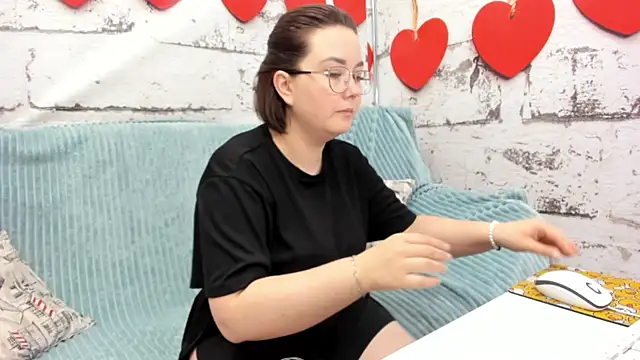 Snapshot of Sweetie_Rozzy chatting on 13, 5, 2026 Sweetie Rozzy online show from 13, 5, 2026