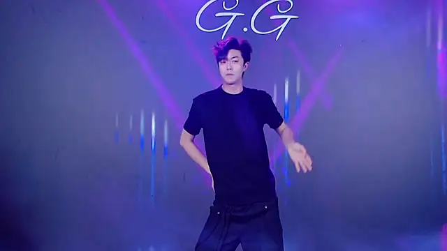 GG-boy002 online show from 13, 1, 2026