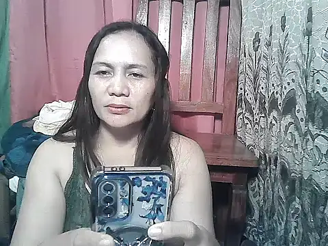 prettymomma24xx online show from 2, 4, 2026