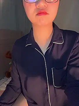 Bong lovelyy online show from 8, 1, 2026