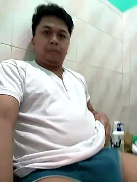 uyyumm online show from 10, 1, 2026