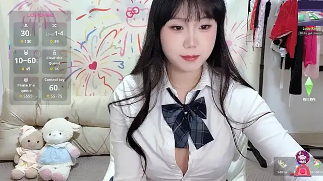 xiaoguai99 online show from 20, 4, 2026