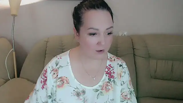 infinity loveliness online show from 11, 10, 2025