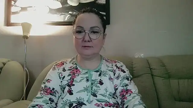 infinity loveliness online show from 18, 4, 2026