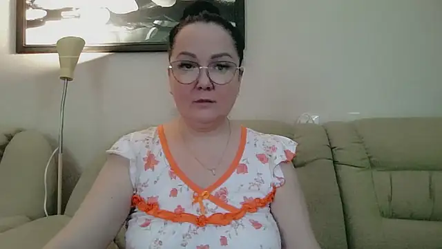 infinity loveliness online show from 10, 4, 2026