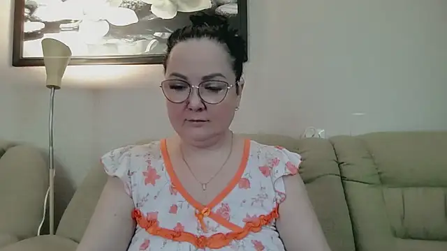 infinity loveliness online show from 11, 4, 2026