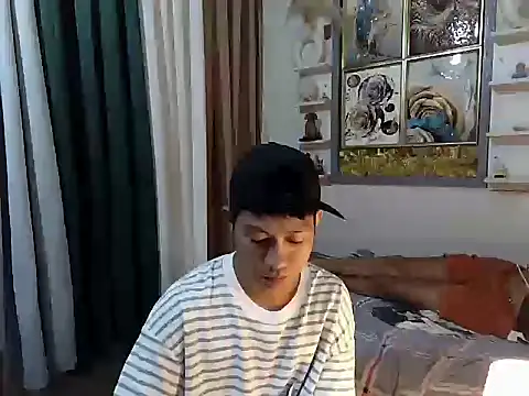 Snapshot of xfuckerboyx chatting on 5, 8, 2026 xfuckerboyx online show from 5, 8, 2026