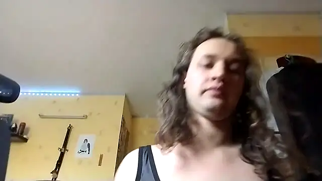 julialafemboy59 online show from 26, 2, 2026