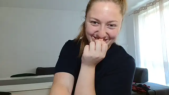 Snapshot of KittyAda1212 chatting on 19, 6, 2026 KittyAda1212 online show from 19, 6, 2026