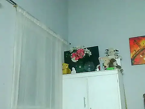 fetichefantasi24cm online show from 15, 1, 2026