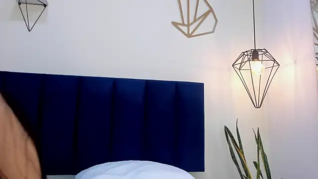 Snapshot of mayaevansmg chatting on 15, 6, 2026 mayaevansmg online show from 15, 6, 2026