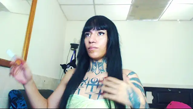 jazmin wolf online show from 25, 3, 2026