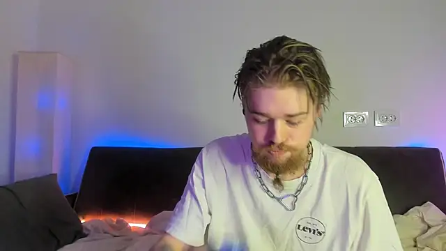 Lev Miller online show from 4, 3, 2026