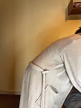 Hottuga online show from 10, 2, 2026