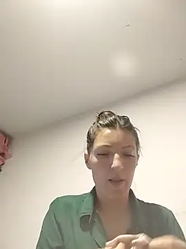 Snapshot of tina2204 chatting on 5, 2, 2026 tina2204 online show from 5, 2, 2026