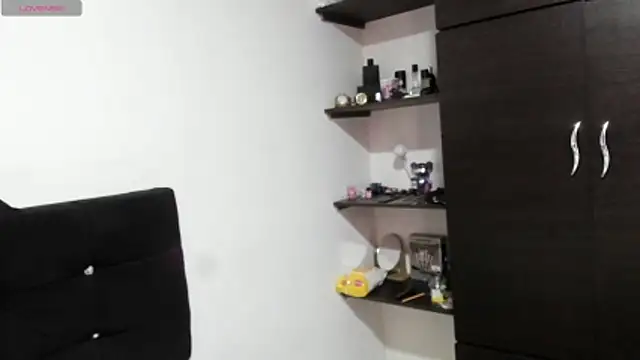 tina2204 online show from 25, 3, 2026