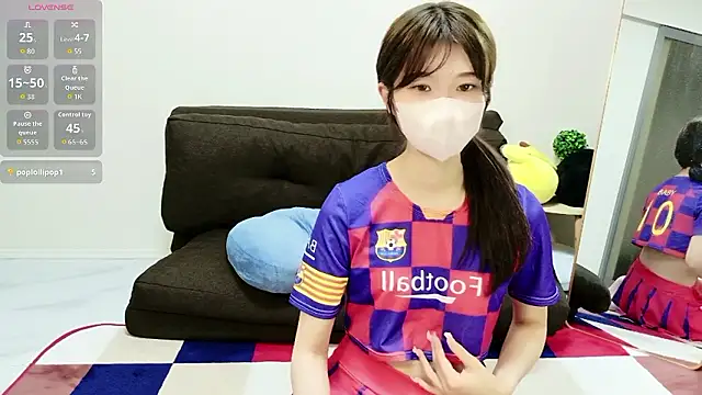Snapshot of Rui-chaaan chatting on 13, 5, 2026 Rui-chaaan online show from 13, 5, 2026