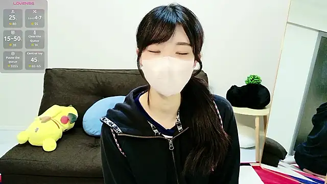 Snapshot of Rui-chaaan chatting on 6, 5, 2026 Rui-chaaan online show from 6, 5, 2026