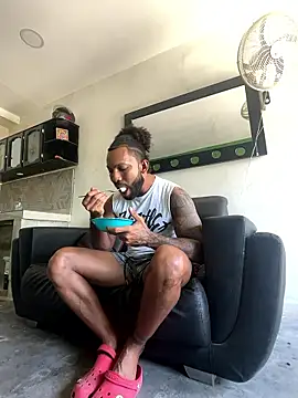 leon97hot online show from 7, 1, 2026