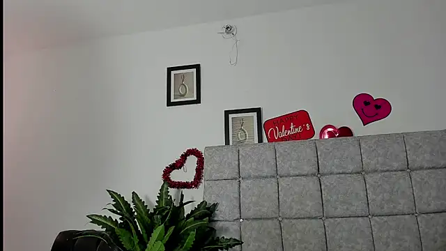 hazel slim online show from 17, 2, 2026