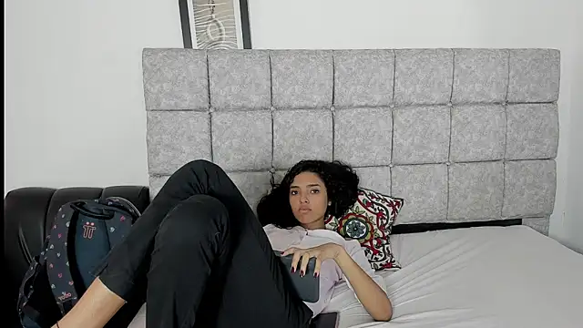 hazel slim online show from 10, 2, 2026