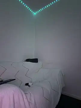 Marisa ass online show from 3, 5, 2026