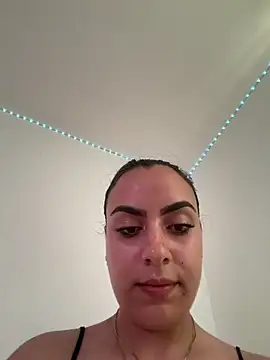 Marisa ass online show from 27, 6, 2026