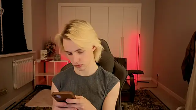 lucidangelok1 online show from 16, 3, 2026