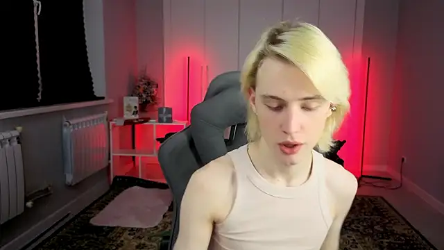 lucidangelok1 online show from 10, 3, 2026