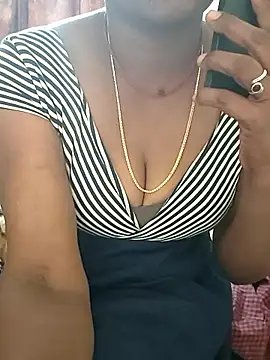 Snapshot of Meena_Meenakshi chatting on 13, 2, 2026 Meena Meenakshi online show from 13, 2, 2026