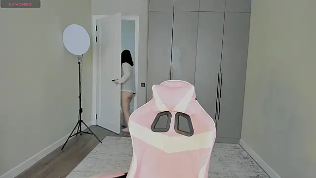 Aiko mainee online show from 22, 2, 2026