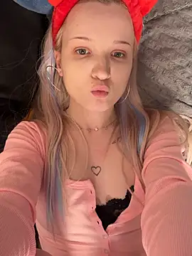 linacherrytwin online show from 20, 4, 2026