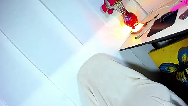 Snapshot of Sue_blue chatting on 17, 2, 2026 Sue blue online show from 17, 2, 2026