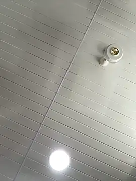 lriana miller online show from 29, 3, 2026