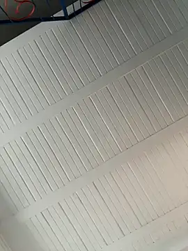 lriana miller online show from 10, 4, 2026