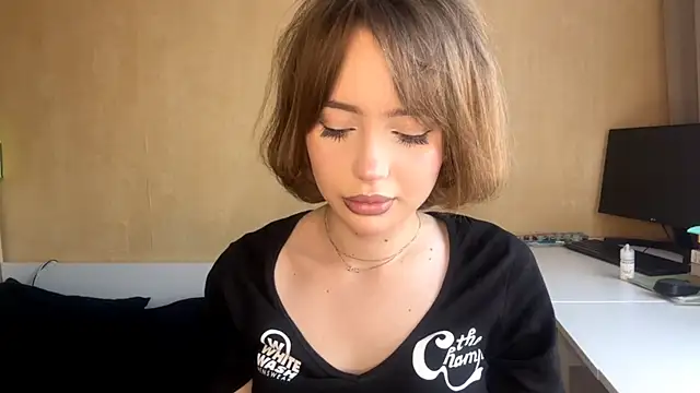 lil glow online show from 15, 1, 2026