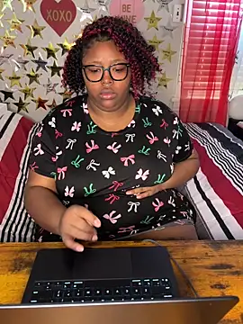 Chocolatebunnyxx96 online show from 17, 2, 2026