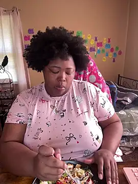 Chocolatebunnyxx96 online show from 11, 5, 2026