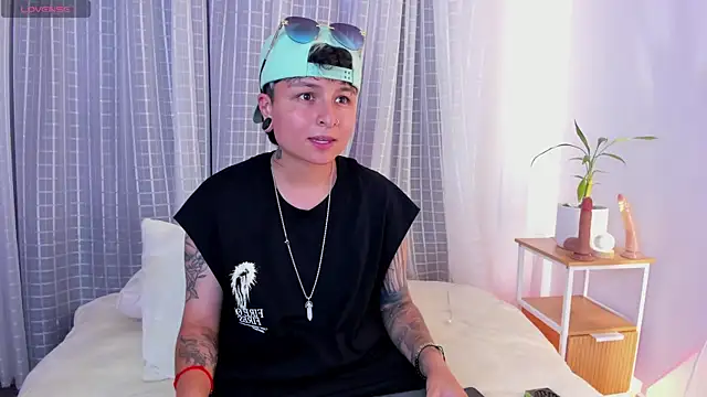 Zury Ramirez online show from 16, 4, 2026