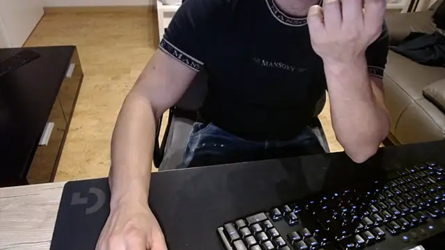 sensualman90 online show from 7, 1, 2026