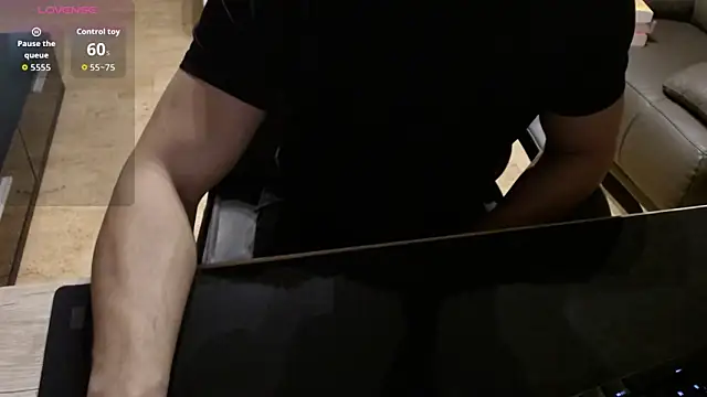 sensualman90 online show from 12, 2, 2026