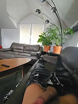sensualman90 online show from 15, 5, 2026