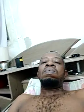 Negaomalinha1 online show from 15, 2, 2026