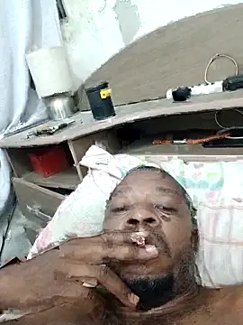 Negaomalinha1 online show from 17, 2, 2026